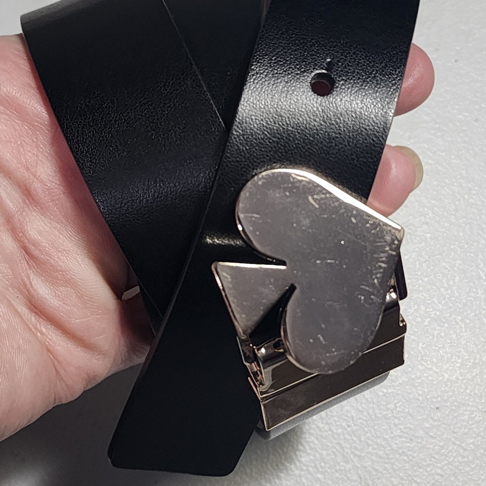 Kate Spade New York Reversible Leather Belt Black Cream Gold Spade Buckle M